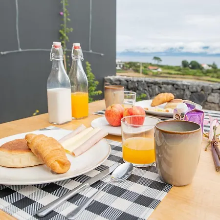 Casas Da Prainha A * Prainha (Sao Roque do Pico)