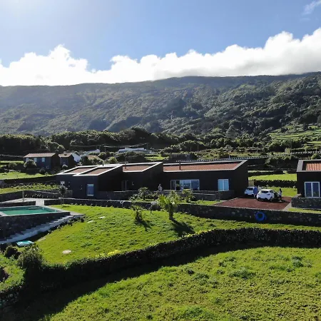 Casas Da Prainha A Hébergement de vacances *